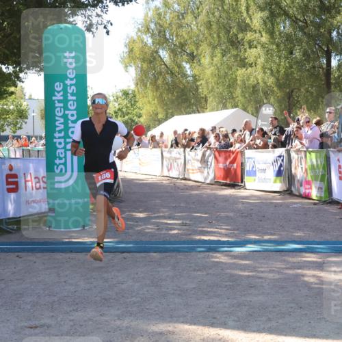 07.09.2025 - 19. Norderstedt Triathlon Zöllner http://msf.ph/oto/8778509 07.09.2025 12:30:00 Ziel 186 meine-sportfotos.de
