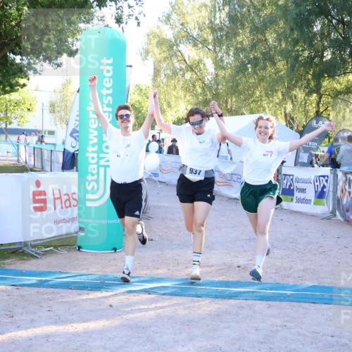 07.09.2025 - 19. Norderstedt Triathlon Zöllner http://msf.ph/oto/8778550 07.09.2025 17:22:34 Ziel 937 meine-sportfotos.de