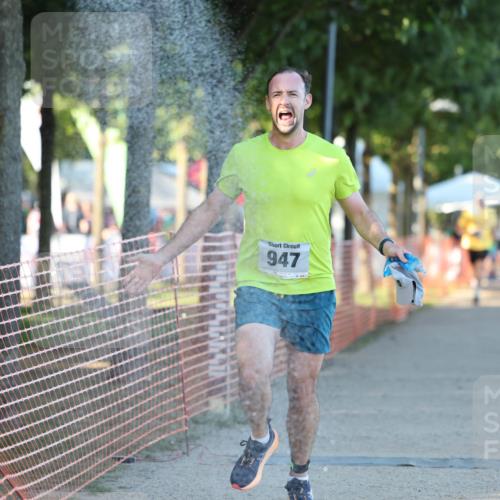 07.09.2025 - 19. Norderstedt Triathlon Michael Strokosch http://msf.ph/oto/8778562 07.09.2025 16:58:41 Laufen 947, 1558, 1560 meine-sportfotos.de