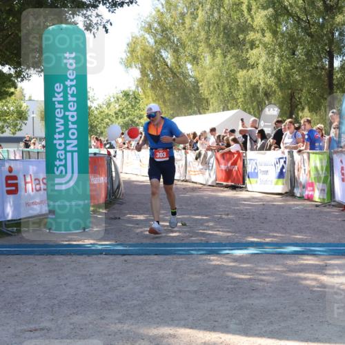 07.09.2025 - 19. Norderstedt Triathlon Zöllner http://msf.ph/oto/8778602 07.09.2025 12:30:59 Ziel 303 meine-sportfotos.de