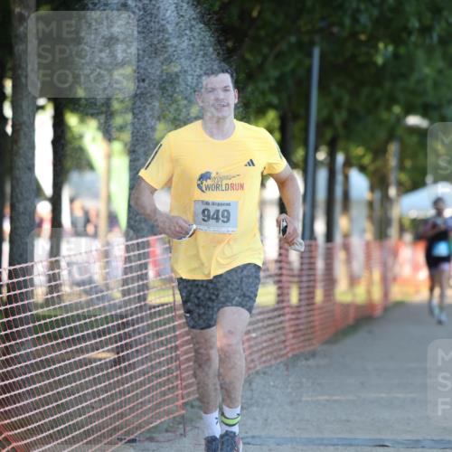 07.09.2025 - 19. Norderstedt Triathlon Michael Strokosch http://msf.ph/oto/8778605 07.09.2025 16:58:52 Laufen 945 meine-sportfotos.de