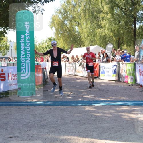 07.09.2025 - 19. Norderstedt Triathlon Zöllner http://msf.ph/oto/8778648 07.09.2025 12:31:20 Ziel 1320, 1372 meine-sportfotos.de