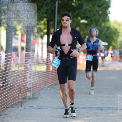 07.09.2025 - 19. Norderstedt Triathlon Michael Strokosch http://msf.ph/oto/8778676 07.09.2025 16:59:05 Laufen 401, 866, 926, 1413 meine-sportfotos.de