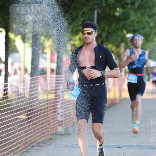 07.09.2025 - 19. Norderstedt Triathlon Michael Strokosch http://msf.ph/oto/8778686 07.09.2025 16:59:05 Laufen 401, 866, 926, 1413 meine-sportfotos.de