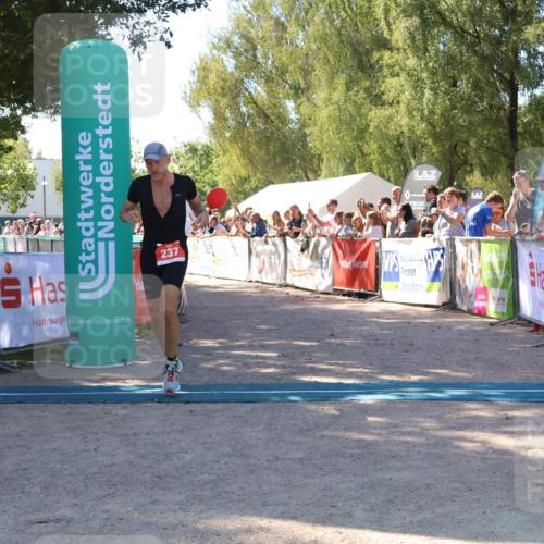 07.09.2025 - 19. Norderstedt Triathlon Zöllner http://msf.ph/oto/8778689 07.09.2025 12:31:44 Ziel 237 meine-sportfotos.de