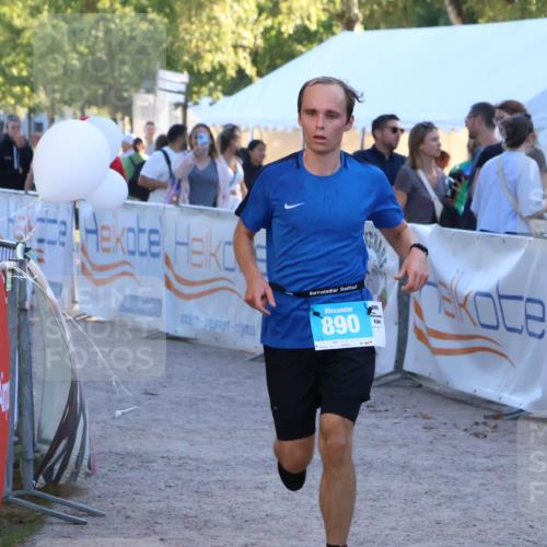 07.09.2025 - 19. Norderstedt Triathlon Zöllner http://msf.ph/oto/8778694 07.09.2025 17:24:35 Ziel 890 meine-sportfotos.de