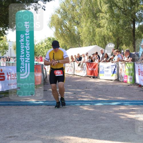 07.09.2025 - 19. Norderstedt Triathlon Zöllner http://msf.ph/oto/8778710 07.09.2025 12:32:20 Ziel 795 meine-sportfotos.de