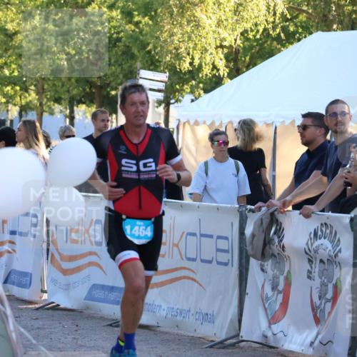07.09.2025 - 19. Norderstedt Triathlon Zöllner http://msf.ph/oto/8778724 07.09.2025 17:25:58 Ziel 871, 1464 meine-sportfotos.de