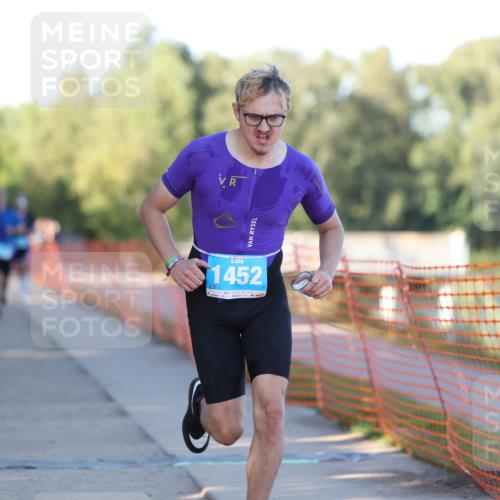 07.09.2025 - 19. Norderstedt Triathlon Michael Strokosch http://msf.ph/oto/8778733 07.09.2025 16:59:19 Laufen 1452 meine-sportfotos.de