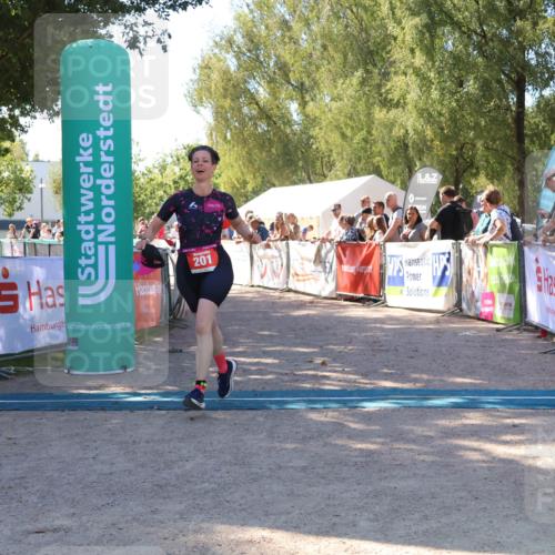 07.09.2025 - 19. Norderstedt Triathlon Zöllner http://msf.ph/oto/8778744 07.09.2025 12:32:38 Ziel 201 meine-sportfotos.de