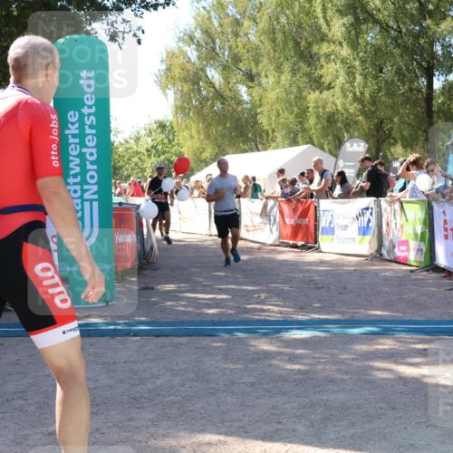 07.09.2025 - 19. Norderstedt Triathlon Zöllner http://msf.ph/oto/8778755 07.09.2025 12:33:42 Ziel 191, 782, 801, 1223 meine-sportfotos.de