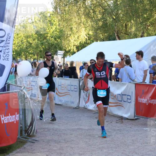 07.09.2025 - 19. Norderstedt Triathlon Zöllner http://msf.ph/oto/8778756 07.09.2025 17:25:59 Ziel 871, 1464 meine-sportfotos.de