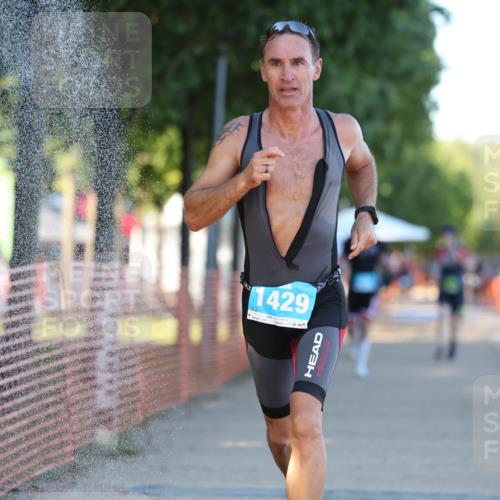 07.09.2025 - 19. Norderstedt Triathlon Michael Strokosch http://msf.ph/oto/8778760 07.09.2025 16:59:24 Laufen 890, 1045, 1568 meine-sportfotos.de