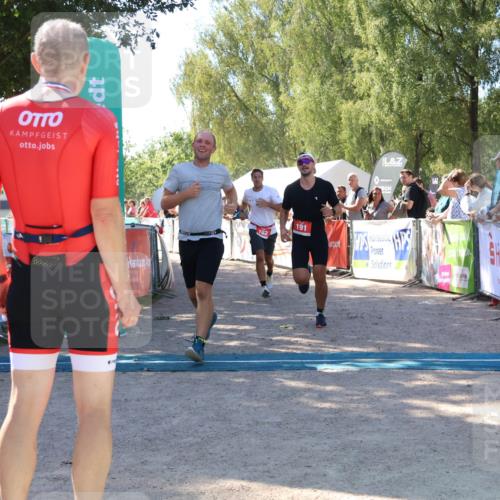 07.09.2025 - 19. Norderstedt Triathlon Zöllner http://msf.ph/oto/8778767 07.09.2025 12:33:44 Ziel 191, 782, 801, 1223 meine-sportfotos.de