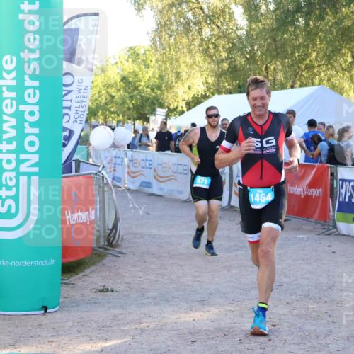 07.09.2025 - 19. Norderstedt Triathlon Zöllner http://msf.ph/oto/8778786 07.09.2025 17:26:01 Ziel 871, 1464 meine-sportfotos.de