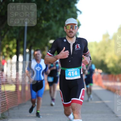 07.09.2025 - 19. Norderstedt Triathlon Michael Strokosch http://msf.ph/oto/8778792 07.09.2025 16:59:29 Laufen 890, 923, 1045, 1568 meine-sportfotos.de