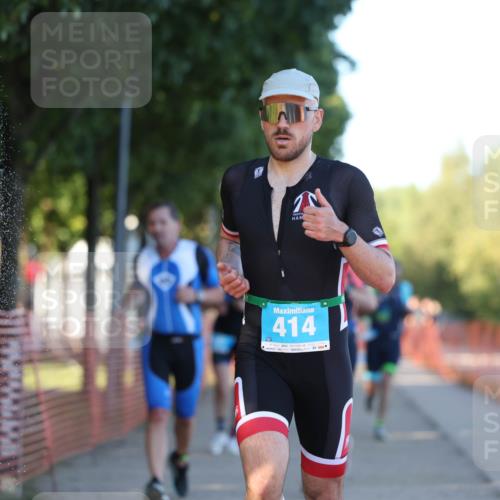 07.09.2025 - 19. Norderstedt Triathlon Michael Strokosch http://msf.ph/oto/8778796 07.09.2025 16:59:29 Laufen 890, 923, 1045, 1568 meine-sportfotos.de