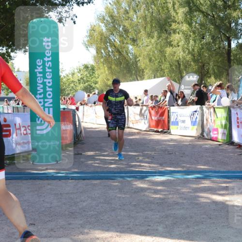 07.09.2025 - 19. Norderstedt Triathlon Zöllner http://msf.ph/oto/8778815 07.09.2025 12:33:50 Ziel 191, 782, 801, 815, 1265 meine-sportfotos.de