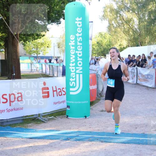 07.09.2025 - 19. Norderstedt Triathlon Zöllner http://msf.ph/oto/8778857 07.09.2025 17:27:17 Ziel 918 meine-sportfotos.de