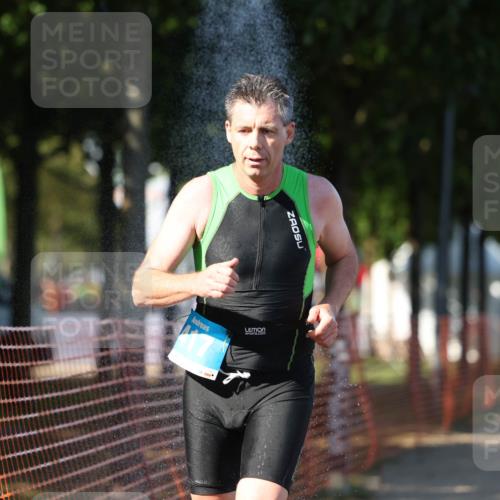 07.09.2025 - 19. Norderstedt Triathlon Michael Strokosch http://msf.ph/oto/8778891 07.09.2025 15:55:47 Laufen 474 meine-sportfotos.de