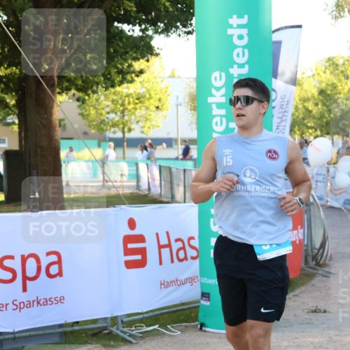 07.09.2025 - 19. Norderstedt Triathlon Zöllner http://msf.ph/oto/8778945 07.09.2025 17:28:24 Ziel 378 meine-sportfotos.de