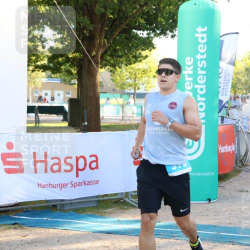 07.09.2025 - 19. Norderstedt Triathlon Zöllner http://msf.ph/oto/8778948 07.09.2025 17:28:25 Ziel 378 meine-sportfotos.de