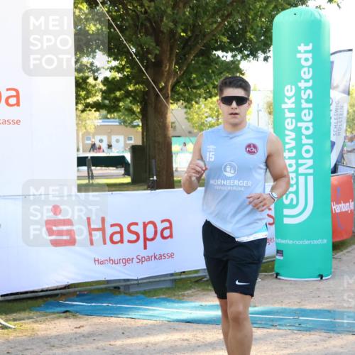 07.09.2025 - 19. Norderstedt Triathlon Zöllner http://msf.ph/oto/8778953 07.09.2025 17:28:25 Ziel 378 meine-sportfotos.de