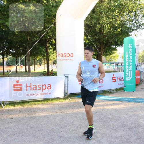 07.09.2025 - 19. Norderstedt Triathlon Zöllner http://msf.ph/oto/8778965 07.09.2025 17:28:26 Ziel 378 meine-sportfotos.de