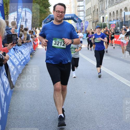 07.09.2025 - BARMER Alsterlauf Strokosch-Dieckow http://msf.ph/oto/8778976 07.09.2025 10:06:39 Ziel 2260, 2668, 2806, 2994, 3391, 3729, 3730, 3739, 3807, 3998, 4089, 4090, 4153, 4263, 4466, 4503, 4711, 4934, 5113, 5198, 5200, 5333, 5361, 5364, 5365, 5510, 5833, 6057, 6063, 6268, 6278, 8157, 8348 meine-sportfotos.de