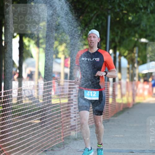 07.09.2025 - 19. Norderstedt Triathlon Michael Strokosch http://msf.ph/oto/8778978 07.09.2025 17:00:09 Laufen 412, 1423, 1464 meine-sportfotos.de