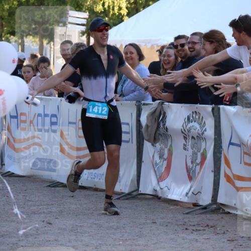 07.09.2025 - 19. Norderstedt Triathlon Zöllner http://msf.ph/oto/8778991 07.09.2025 17:28:48 Ziel 1412 meine-sportfotos.de