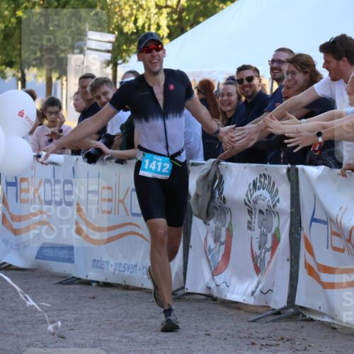 07.09.2025 - 19. Norderstedt Triathlon Zöllner http://msf.ph/oto/8778994 07.09.2025 17:28:48 Ziel 1412 meine-sportfotos.de