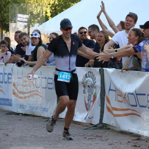 07.09.2025 - 19. Norderstedt Triathlon Zöllner http://msf.ph/oto/8779000 07.09.2025 17:28:49 Ziel 1412 meine-sportfotos.de