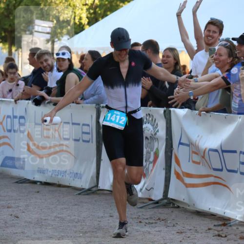 07.09.2025 - 19. Norderstedt Triathlon Zöllner http://msf.ph/oto/8779007 07.09.2025 17:28:49 Ziel 1412 meine-sportfotos.de