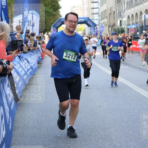 07.09.2025 - BARMER Alsterlauf Strokosch-Dieckow http://msf.ph/oto/8779017 07.09.2025 10:06:39 Ziel 2260, 2668, 2806, 2994, 3391, 3729, 3730, 3739, 3807, 3998, 4089, 4090, 4153, 4263, 4466, 4503, 4711, 4934, 5113, 5198, 5200, 5333, 5361, 5364, 5365, 5510, 5833, 6057, 6063, 6268, 6278, 8157, 8348 meine-sportfotos.de