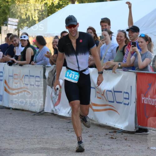 07.09.2025 - 19. Norderstedt Triathlon Zöllner http://msf.ph/oto/8779018 07.09.2025 17:28:50 Ziel 1412 meine-sportfotos.de