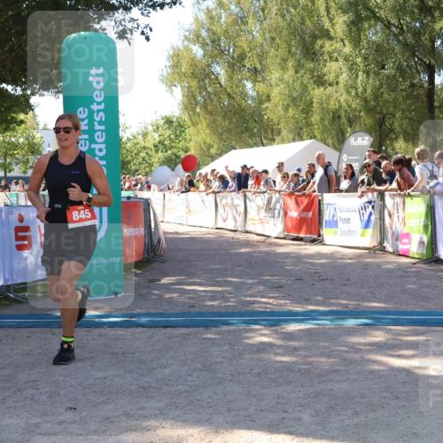 07.09.2025 - 19. Norderstedt Triathlon Zöllner http://msf.ph/oto/8779058 07.09.2025 12:35:56 Ziel 845 meine-sportfotos.de