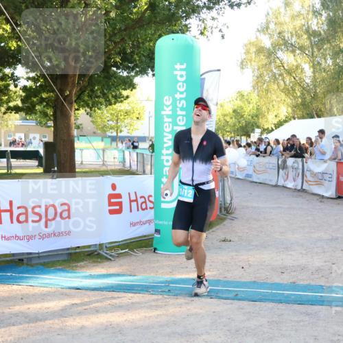 07.09.2025 - 19. Norderstedt Triathlon Zöllner http://msf.ph/oto/8779060 07.09.2025 17:28:53 Ziel 1412 meine-sportfotos.de