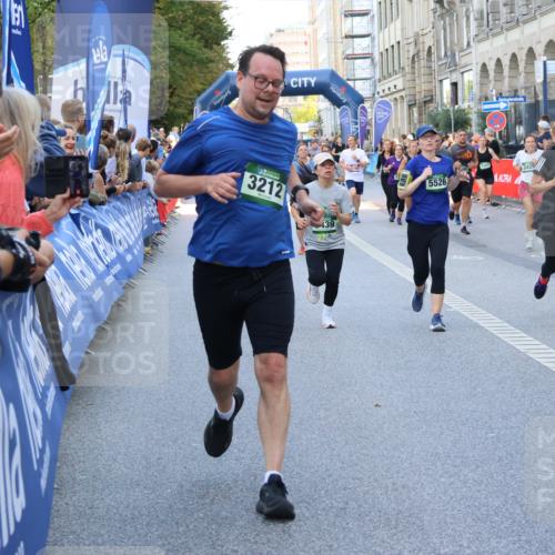 07.09.2025 - BARMER Alsterlauf Strokosch-Dieckow http://msf.ph/oto/8779061 07.09.2025 10:06:39 Ziel 2260, 2668, 2806, 2994, 3391, 3729, 3730, 3739, 3807, 3998, 4089, 4090, 4153, 4263, 4466, 4503, 4711, 4934, 5113, 5198, 5200, 5333, 5361, 5364, 5365, 5510, 5833, 6057, 6063, 6268, 6278, 8157, 8348 meine-sportfotos.de