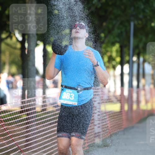 07.09.2025 - 19. Norderstedt Triathlon Michael Strokosch http://msf.ph/oto/8779070 07.09.2025 17:00:33 Laufen 383, 1449 meine-sportfotos.de