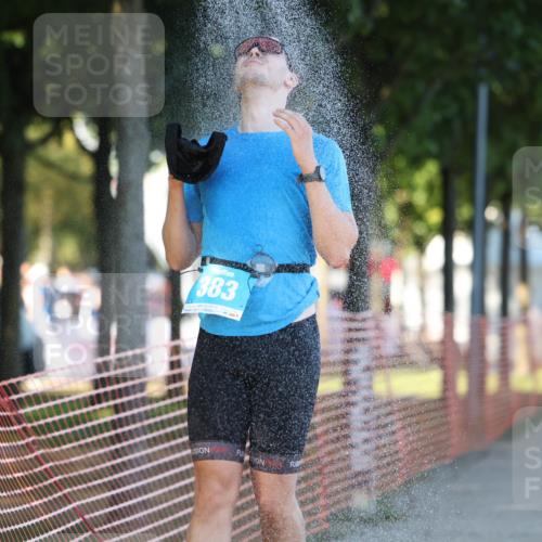 07.09.2025 - 19. Norderstedt Triathlon Michael Strokosch http://msf.ph/oto/8779074 07.09.2025 17:00:33 Laufen 383, 1449 meine-sportfotos.de