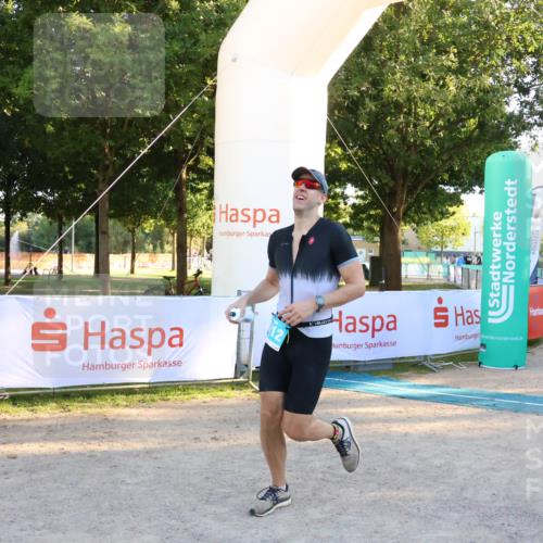 07.09.2025 - 19. Norderstedt Triathlon Zöllner http://msf.ph/oto/8779088 07.09.2025 17:28:54 Ziel 1412 meine-sportfotos.de