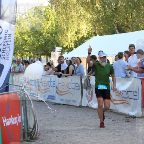 07.09.2025 - 19. Norderstedt Triathlon Zöllner http://msf.ph/oto/8779099 07.09.2025 17:29:01 Ziel  meine-sportfotos.de