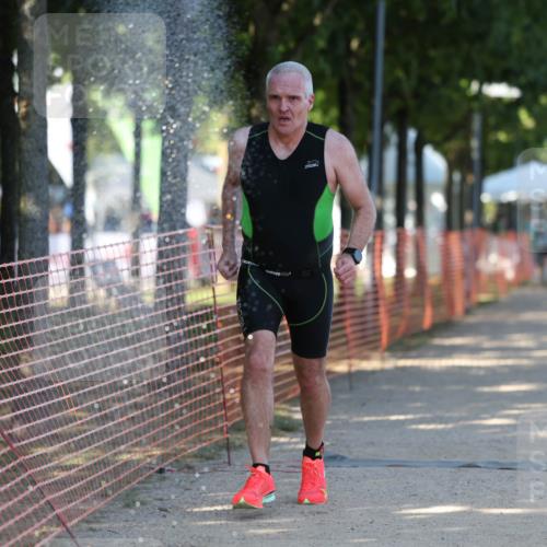 07.09.2025 - 19. Norderstedt Triathlon Michael Strokosch http://msf.ph/oto/8779109 07.09.2025 15:56:24 Laufen 391 meine-sportfotos.de