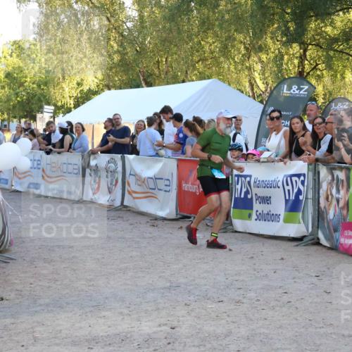 07.09.2025 - 19. Norderstedt Triathlon Zöllner http://msf.ph/oto/8779115 07.09.2025 17:29:02 Ziel 421 meine-sportfotos.de