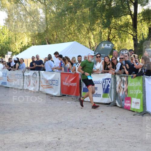 07.09.2025 - 19. Norderstedt Triathlon Zöllner http://msf.ph/oto/8779122 07.09.2025 17:29:03 Ziel 421 meine-sportfotos.de