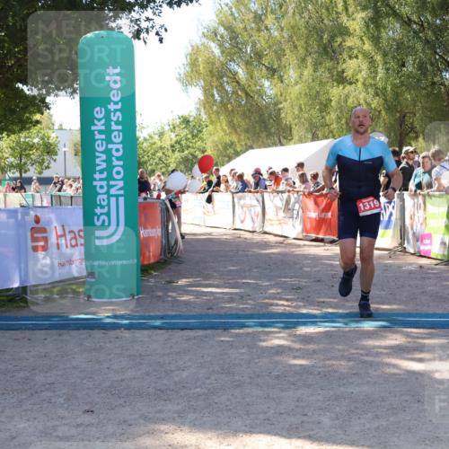 07.09.2025 - 19. Norderstedt Triathlon Zöllner http://msf.ph/oto/8779129 07.09.2025 12:36:42 Ziel 860, 1258, 1267, 1319 meine-sportfotos.de