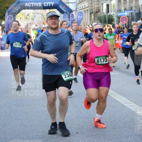 07.09.2025 - BARMER Alsterlauf Strokosch-Dieckow http://msf.ph/oto/8779146 07.09.2025 10:06:35 Ziel 2668, 2994, 3391, 3427, 3729, 3730, 3739, 3998, 4089, 4090, 4153, 4466, 4502, 4503, 4711, 4854, 4934, 5198, 5200, 5333, 5364, 5510, 5646, 5801, 5833, 6057, 6268, 6278, 8157, 8304, 8348 meine-sportfotos.de