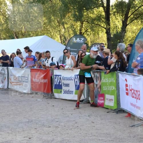 07.09.2025 - 19. Norderstedt Triathlon Zöllner http://msf.ph/oto/8779149 07.09.2025 17:29:04 Ziel 421, 886 meine-sportfotos.de