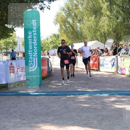 07.09.2025 - 19. Norderstedt Triathlon Zöllner http://msf.ph/oto/8779216 07.09.2025 12:37:35 Ziel 253, 719, 861, 1244 meine-sportfotos.de
